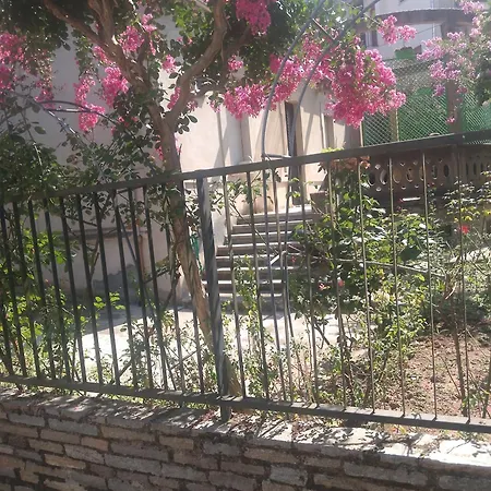 Villino Delle Rose 아파트